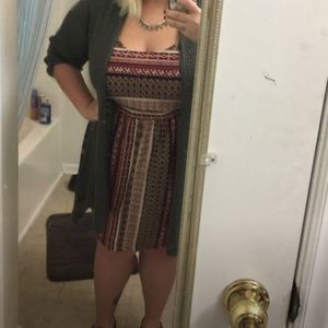 Forever 21 2x Dress with Red Patterns